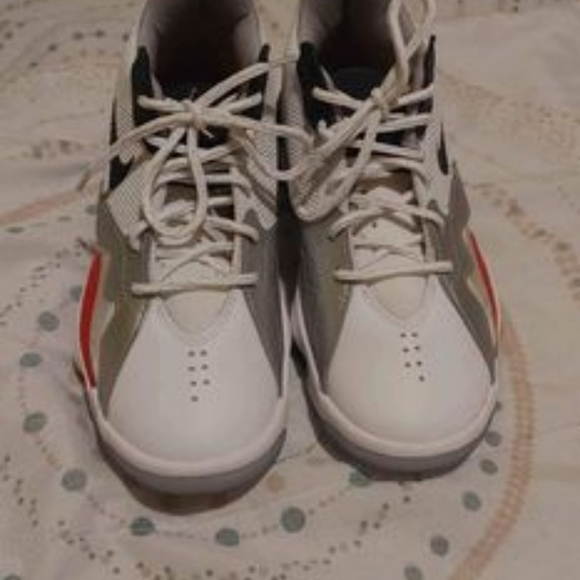 Nike basketball shoes - Picture 5 of 5